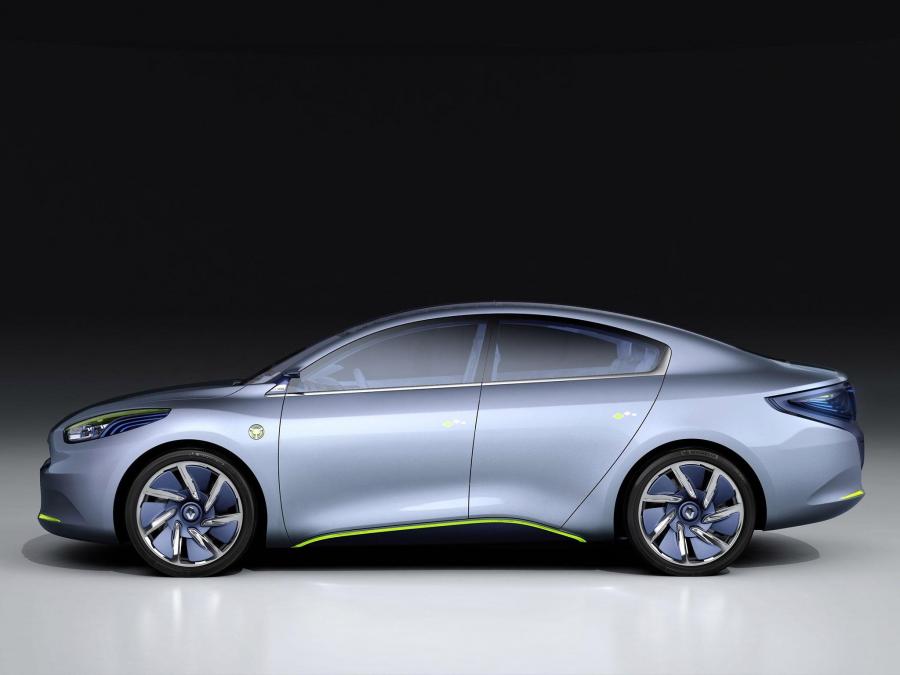  Renault Fluence Z.E. Concept 2009 года  (фото 99 из 103)